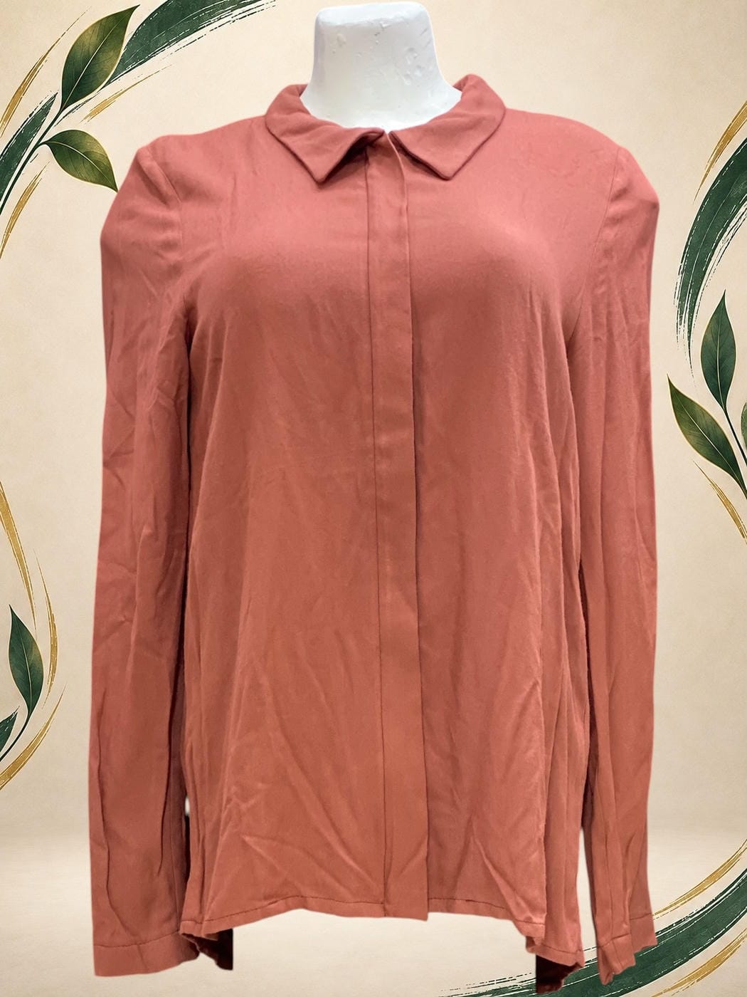 Vista frontal de Blusa