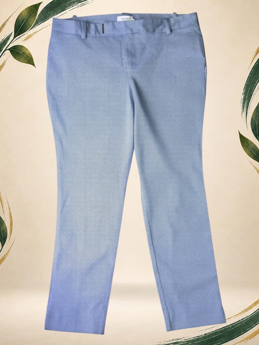 Vista frontal de Pantalon de tela