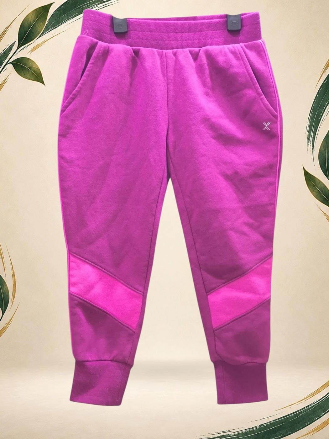 Vista frontal de Pantalon deportivo