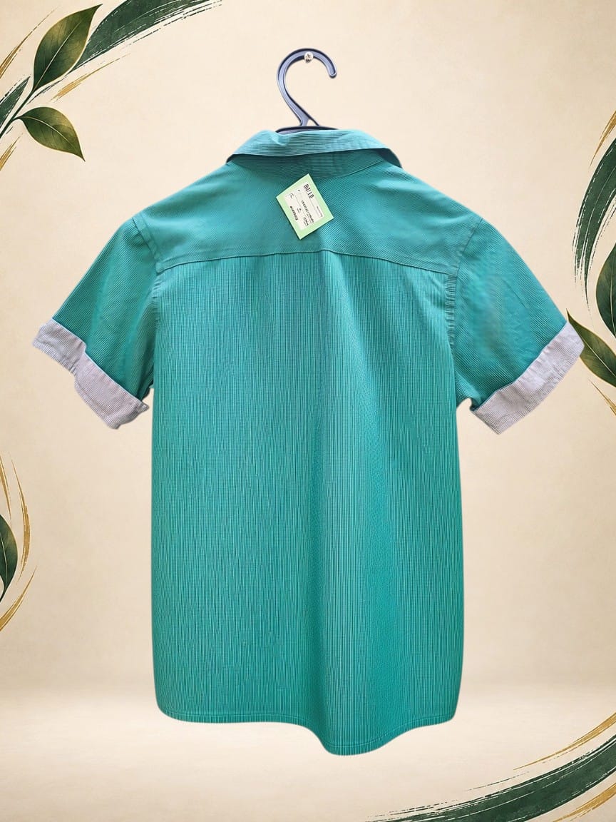 Vista posterior de Camisa
