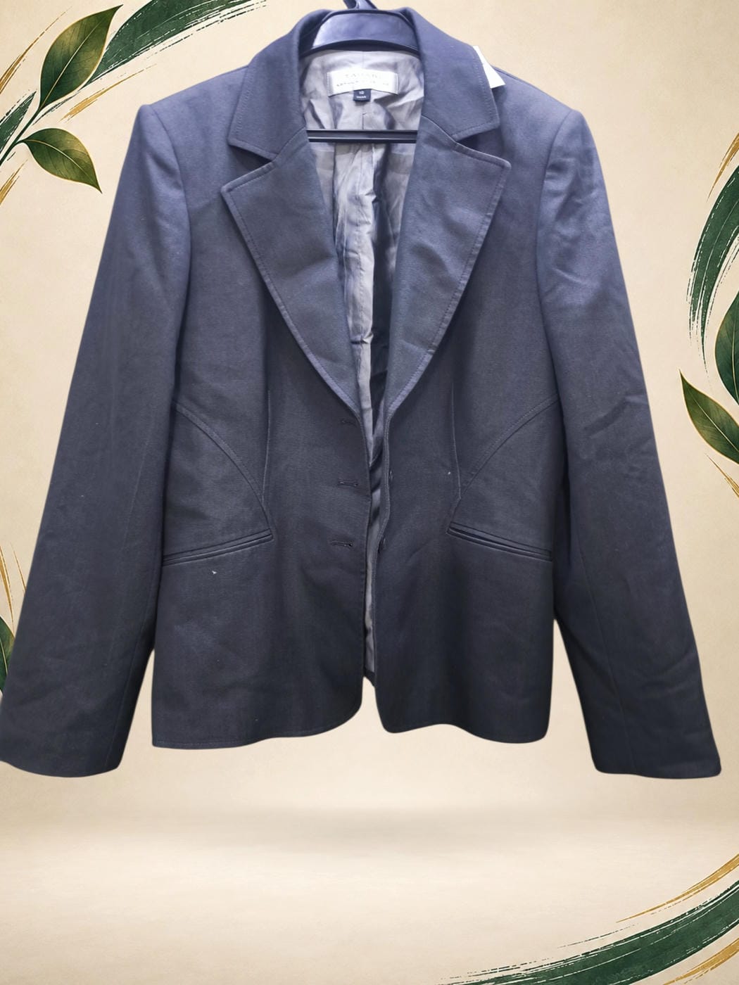 Vista frontal de Chaqueta