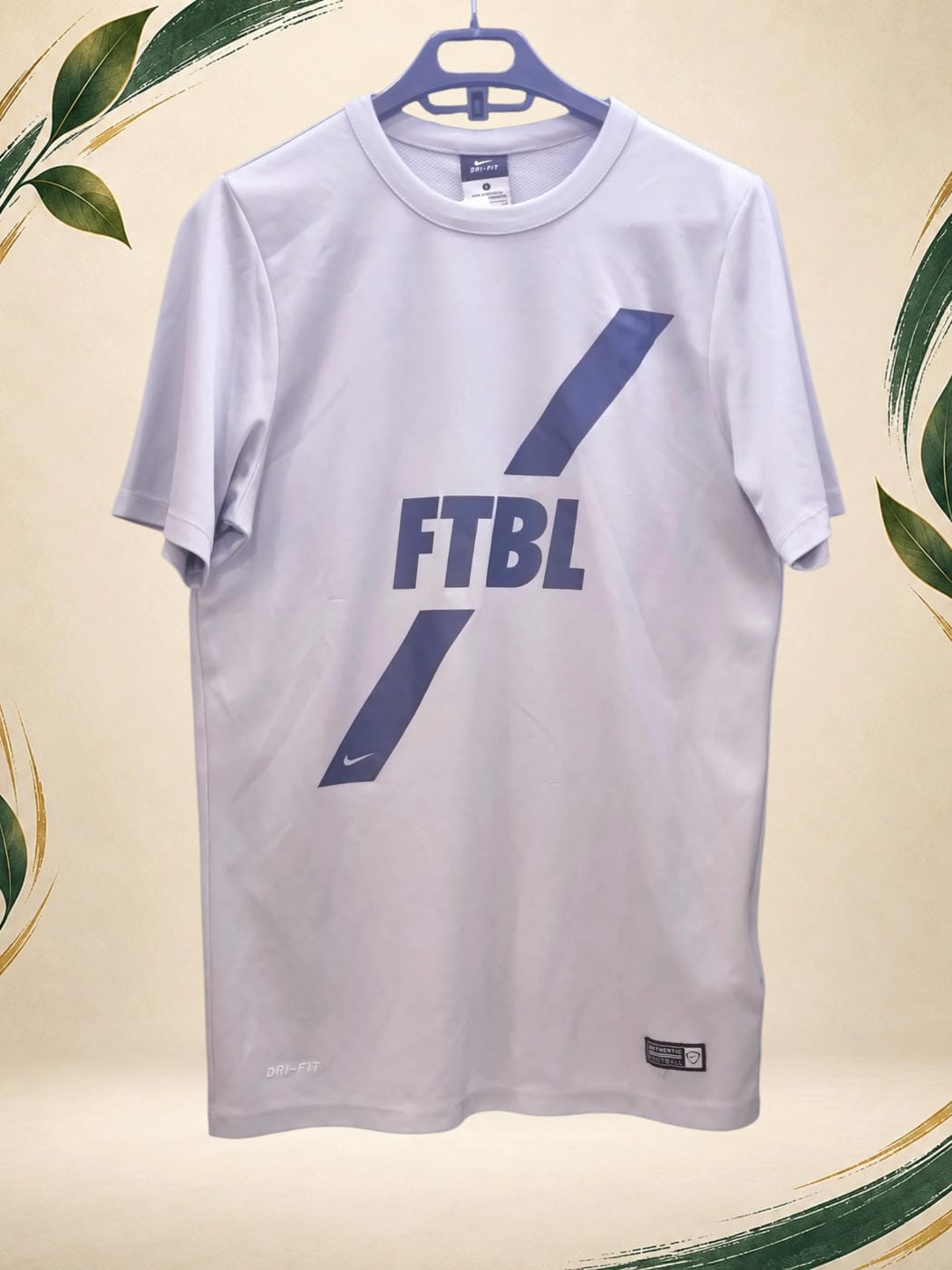 Vista frontal de Camiseta
