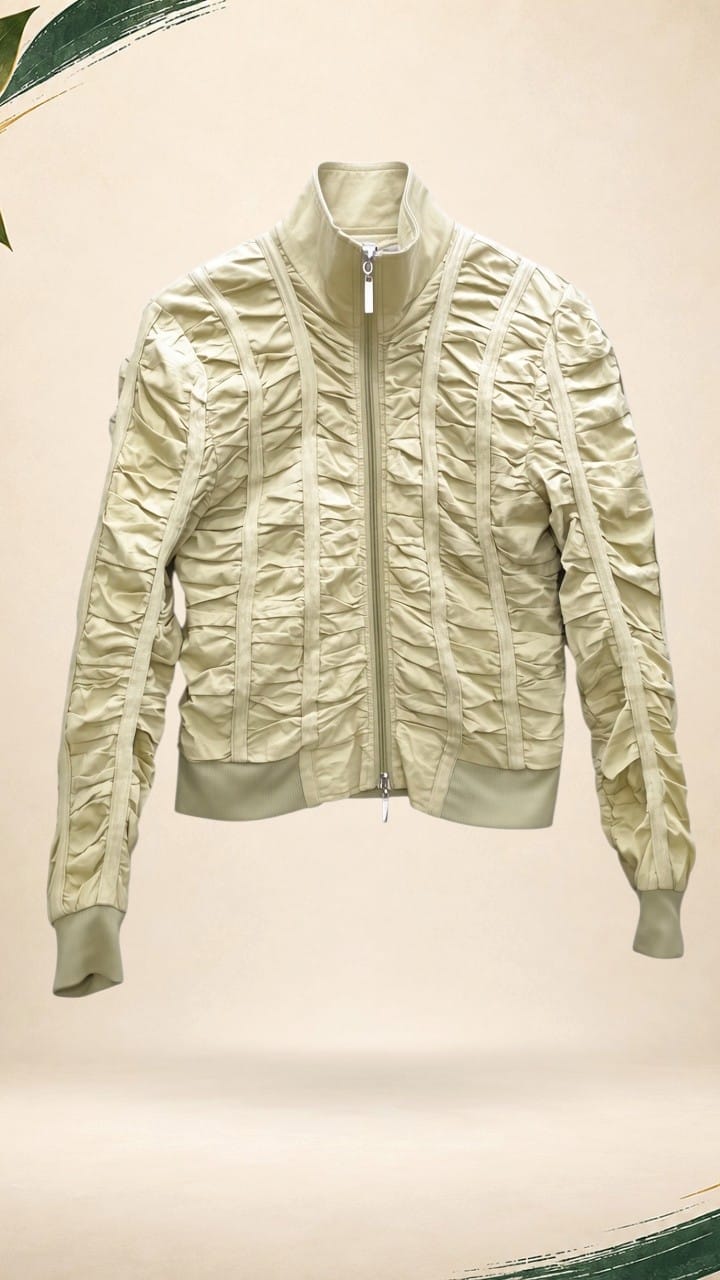 Vista frontal de Chaqueta