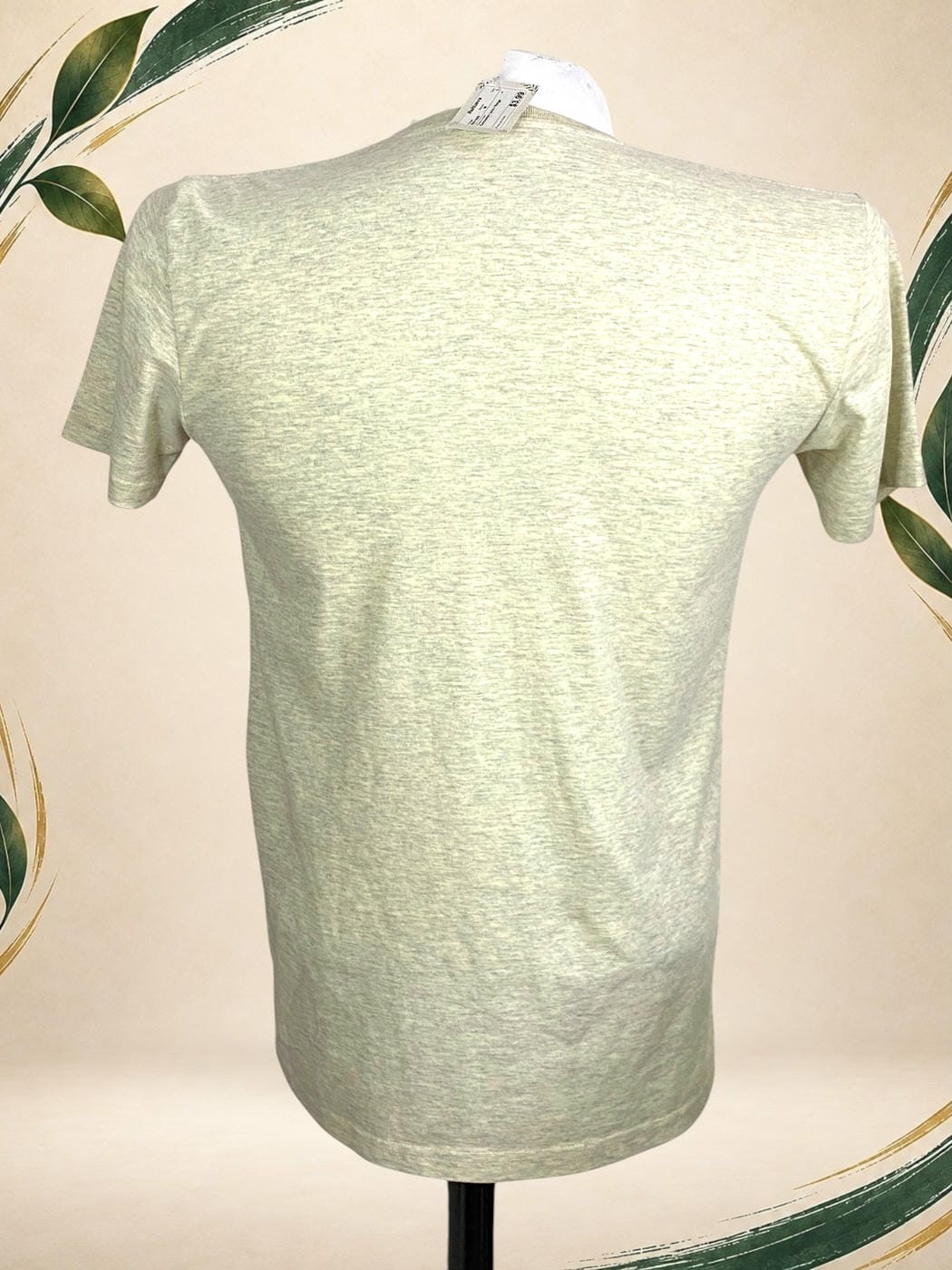 Vista posterior de Camiseta