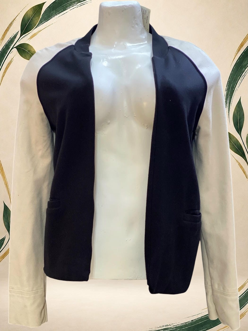 Vista frontal de Chaqueta